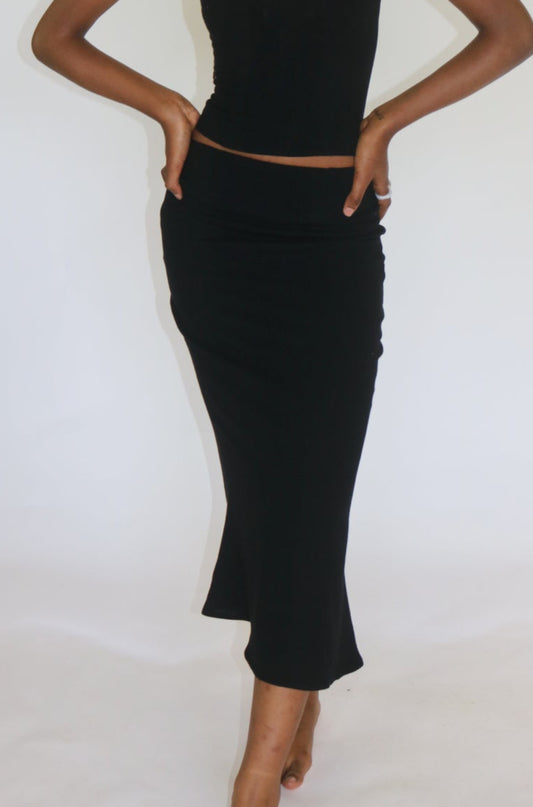 Midi Flounce Skirt - Black | Size 6 | Regular Length